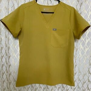 FIGS Technical Collection Scrub Top